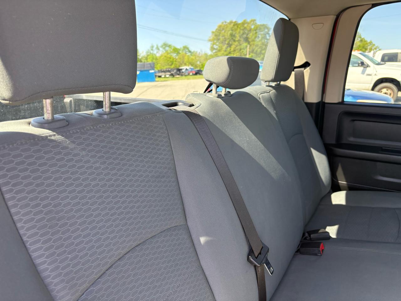 RAM 1500 4WD Crew Cab 140.5" Tradesman 2014