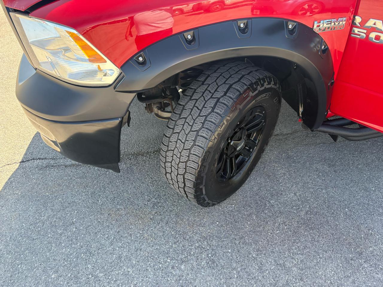 RAM 1500 4WD Crew Cab 140.5" Tradesman 2014