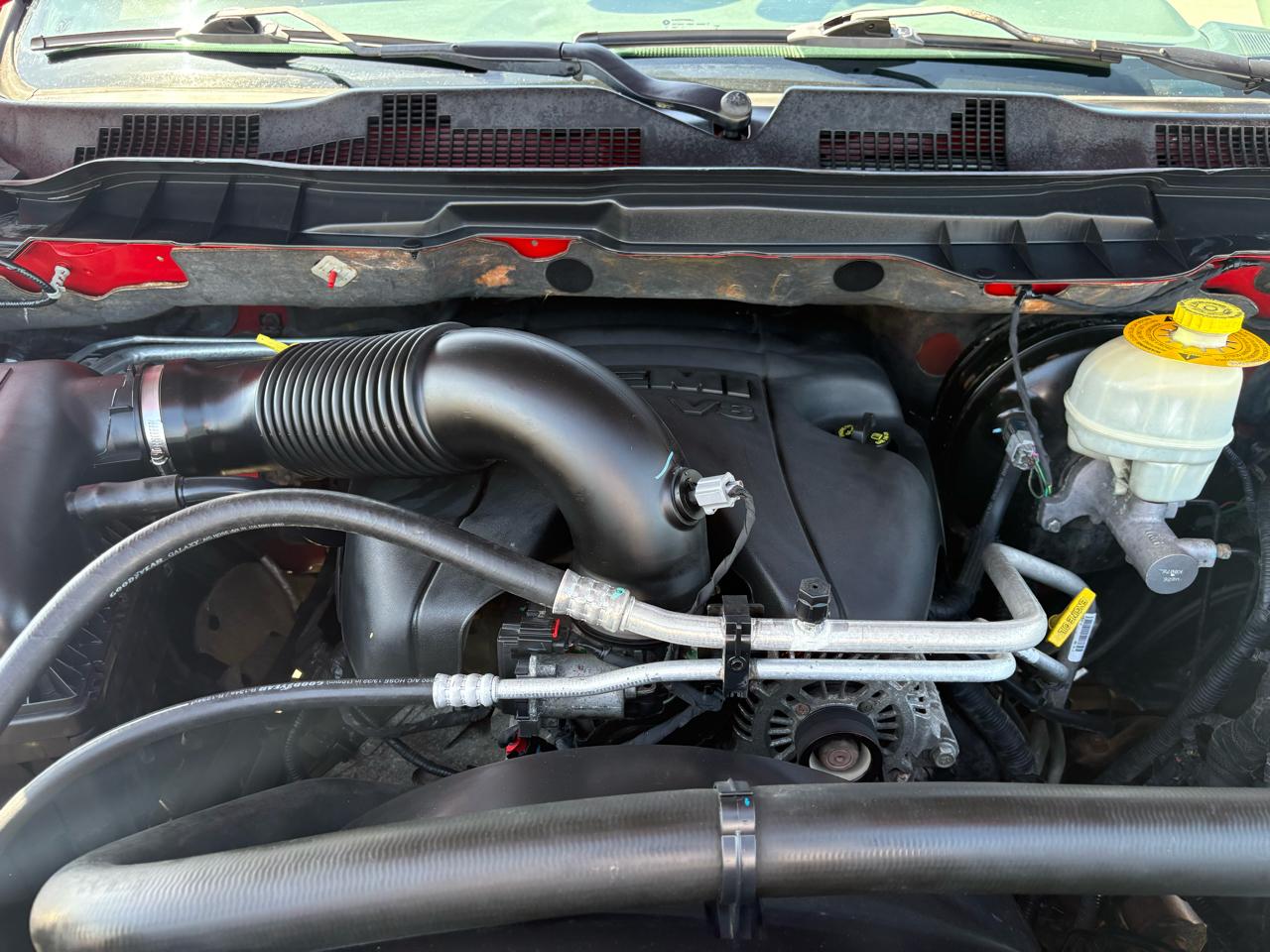 RAM 1500 4WD Crew Cab 140.5" Tradesman 2014