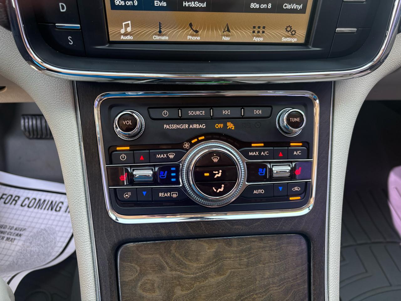 Lincoln Continental Reserve AWD 2018