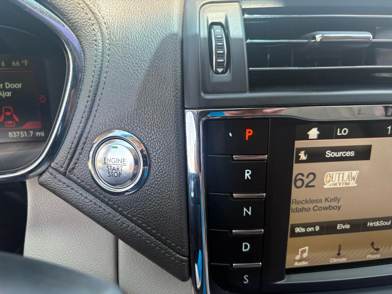 Lincoln Continental Reserve AWD 2018