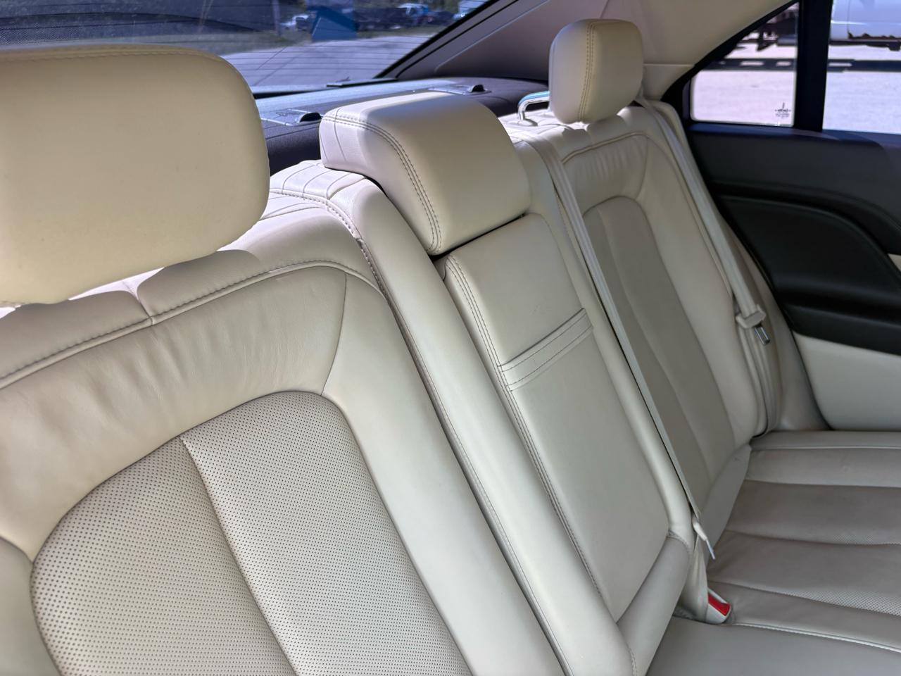 Lincoln Continental Reserve AWD 2018