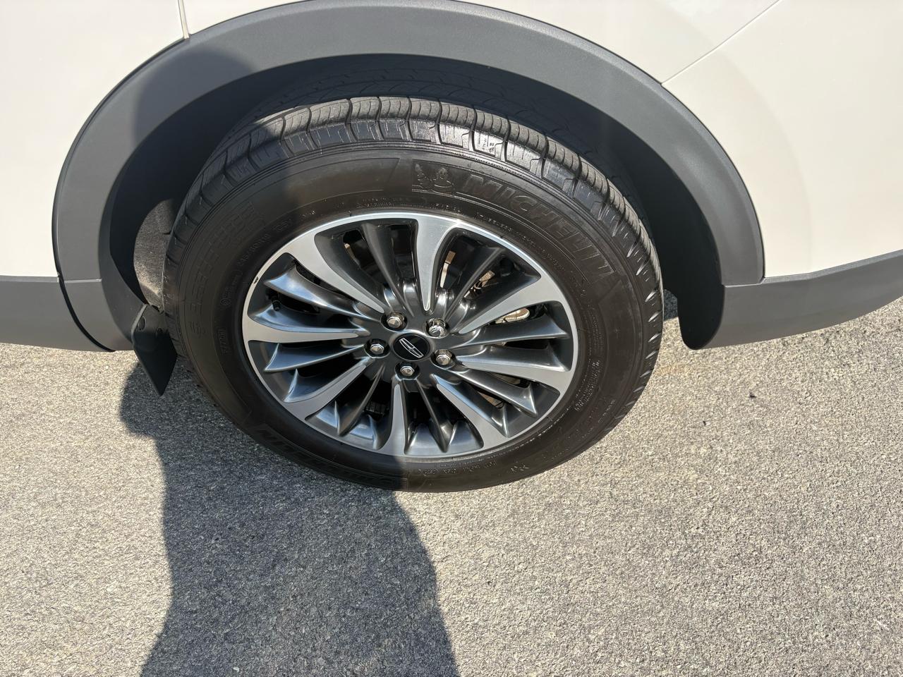 Lincoln Nautilus Standard FWD 2021