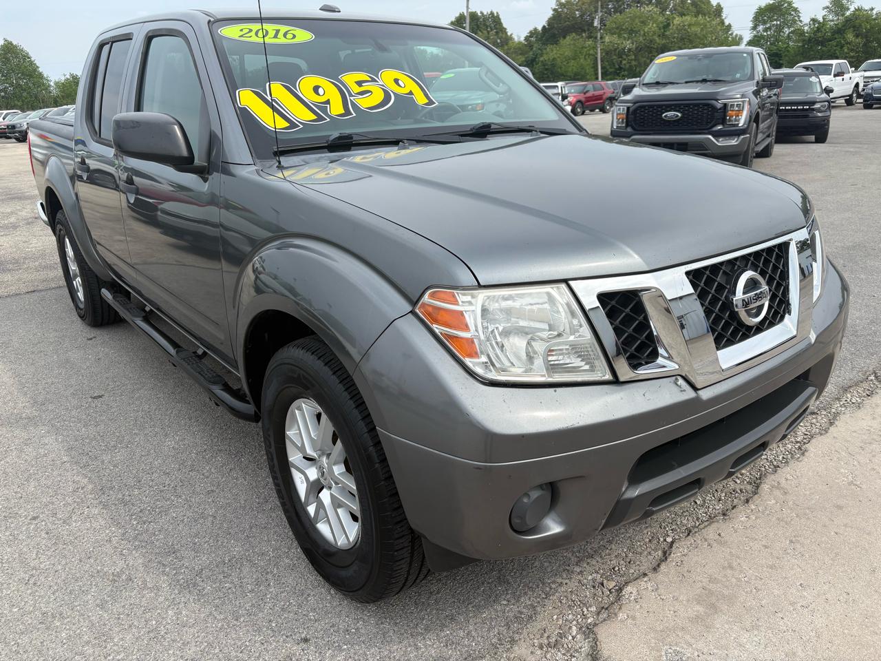 Nissan Frontier 2WD Crew Cab SWB Auto SV 2016
