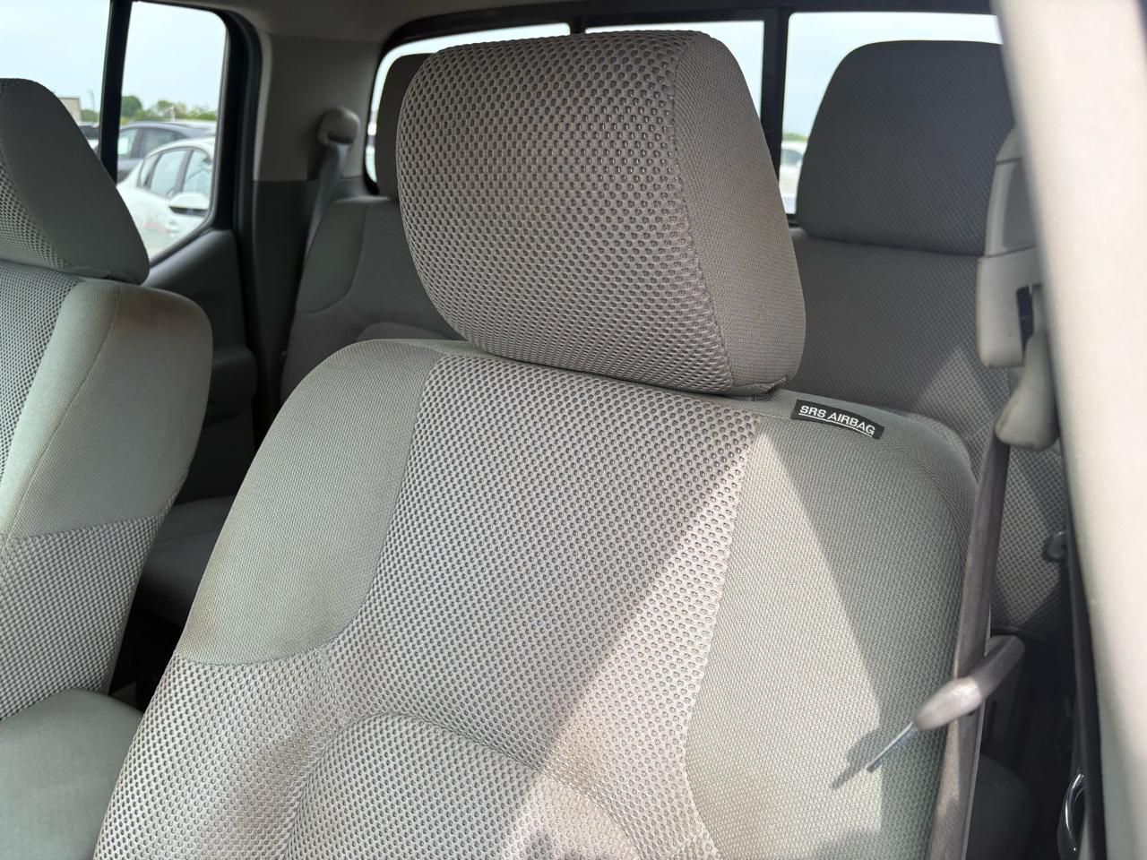 Nissan Frontier 2WD Crew Cab SWB Auto SV 2016