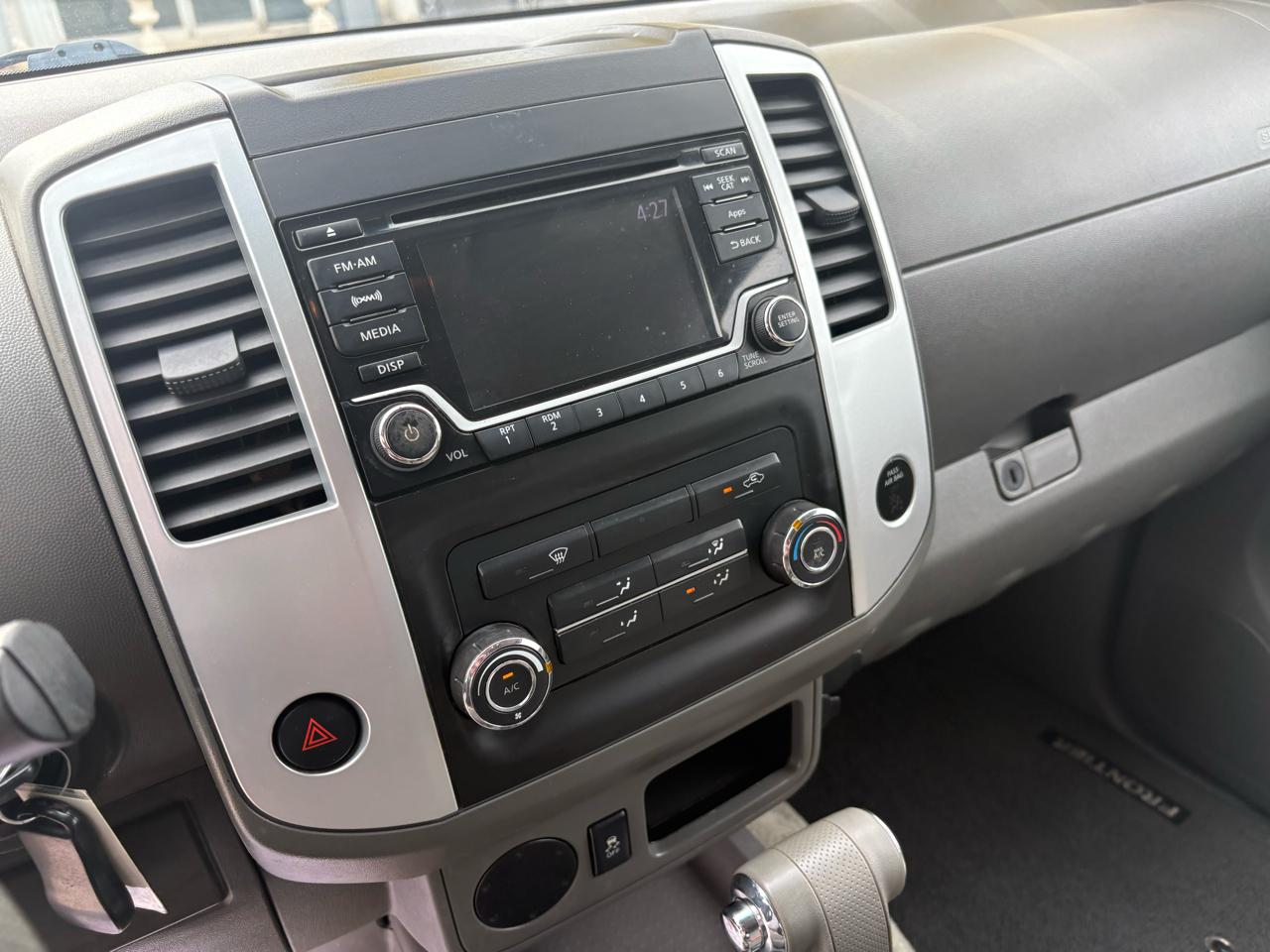 Nissan Frontier 2WD Crew Cab SWB Auto SV 2016