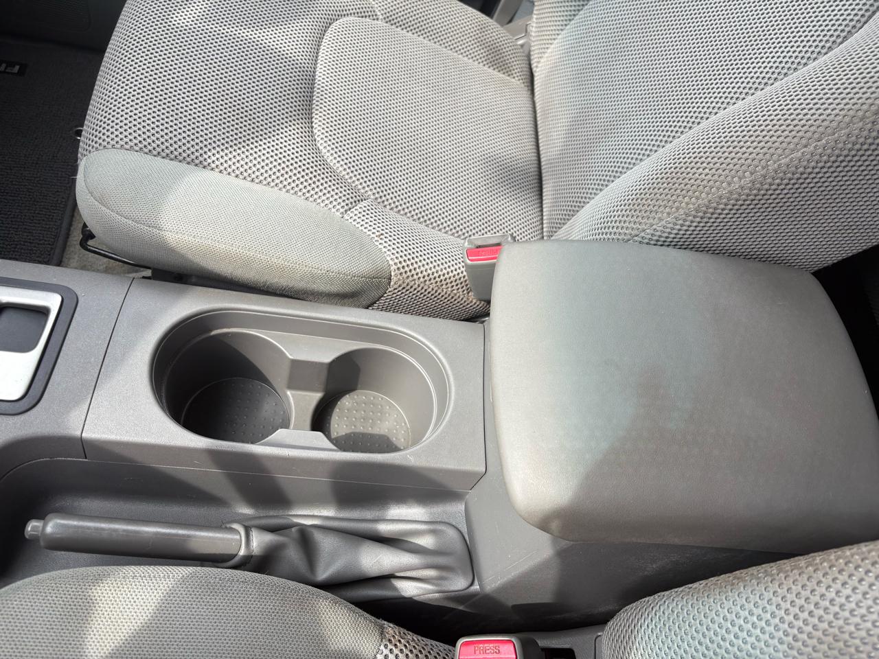 Nissan Frontier 2WD Crew Cab SWB Auto SV 2016