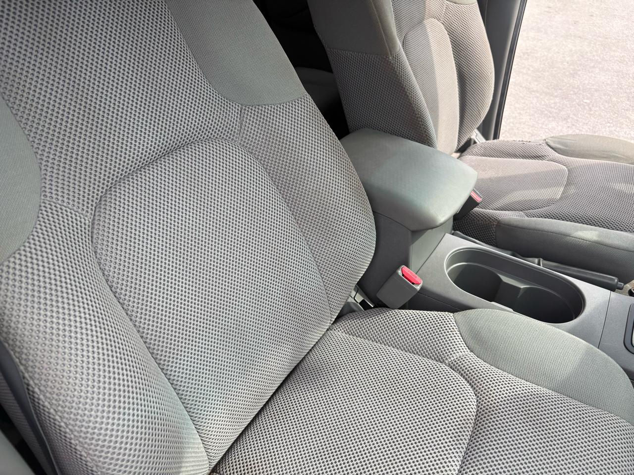 Nissan Frontier 2WD Crew Cab SWB Auto SV 2016