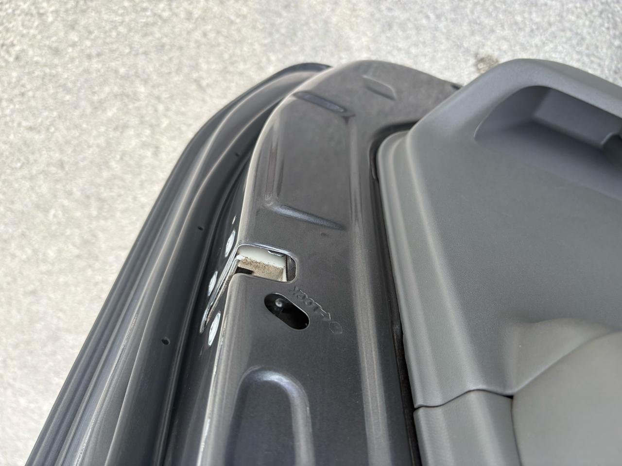 Nissan Frontier 2WD Crew Cab SWB Auto SV 2016