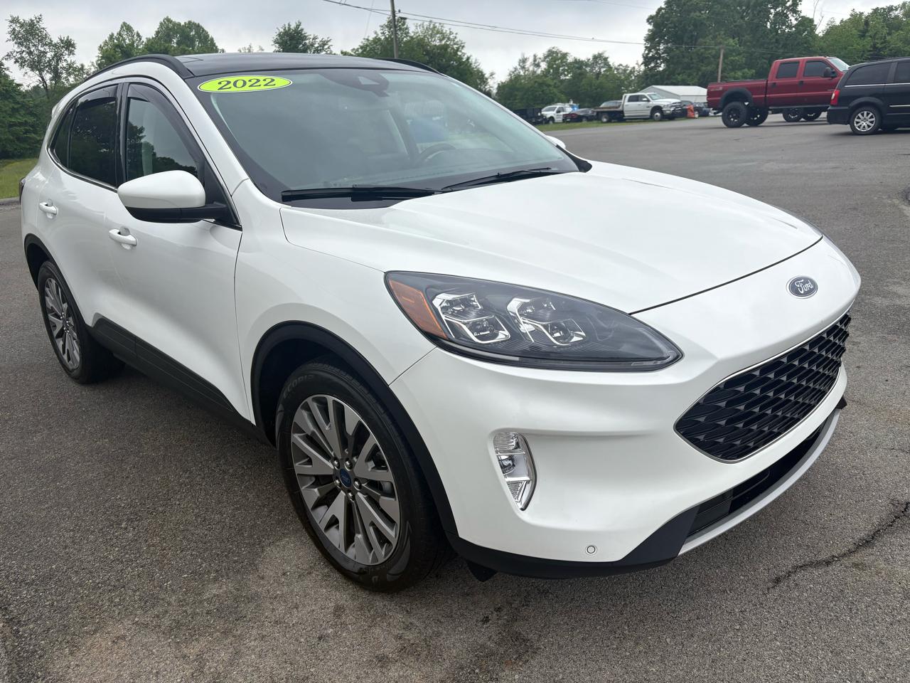 2022 Ford Escape Titanium AWD