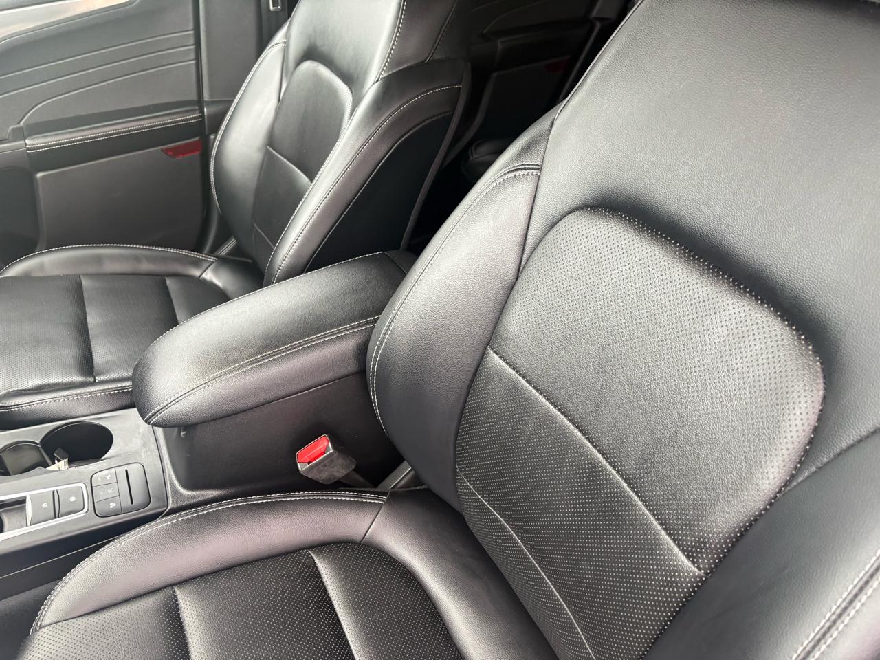 Ford Escape Titanium AWD 2022