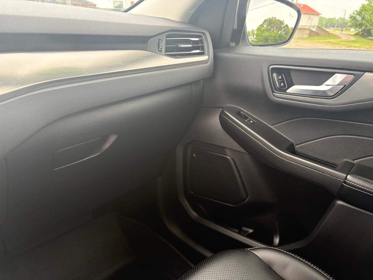 Ford Escape Titanium AWD 2022