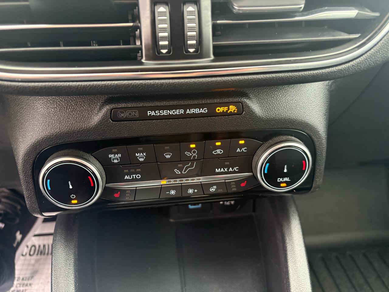 Ford Escape Titanium AWD 2022