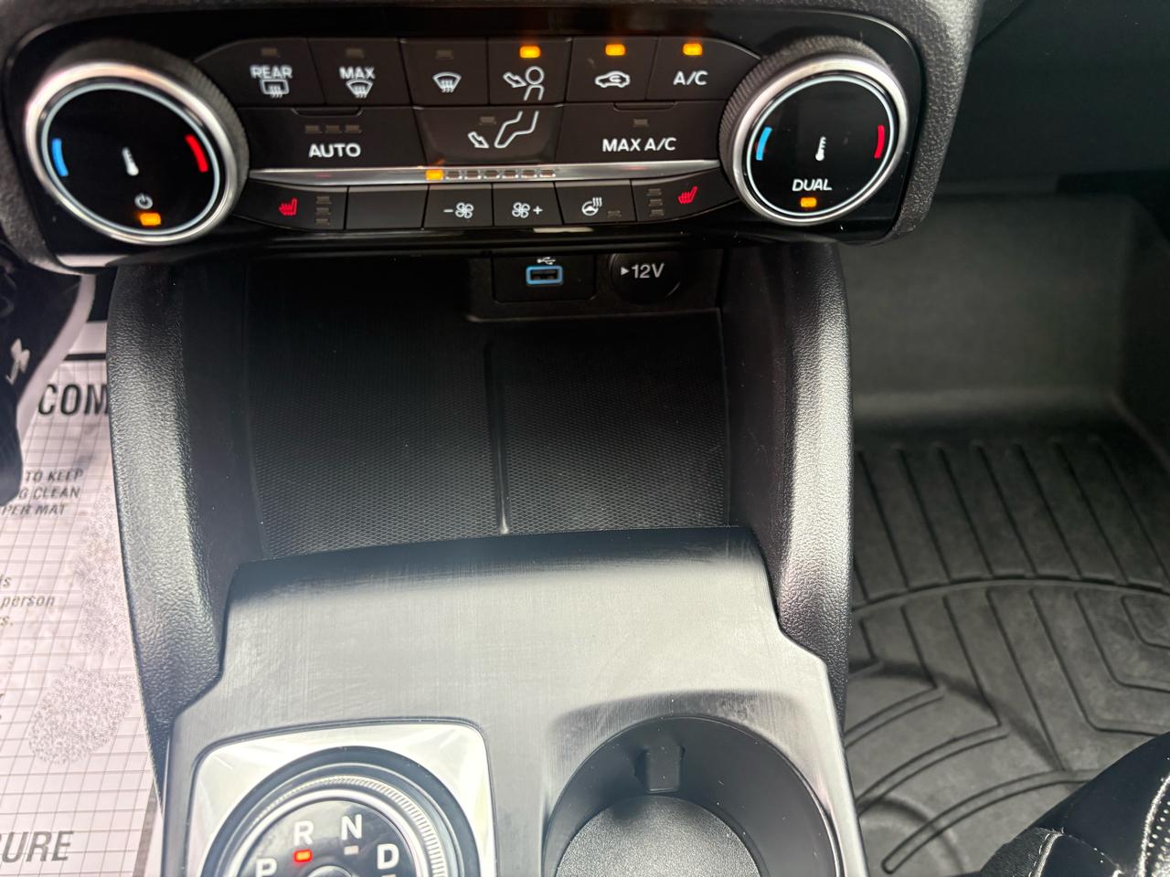 Ford Escape Titanium AWD 2022