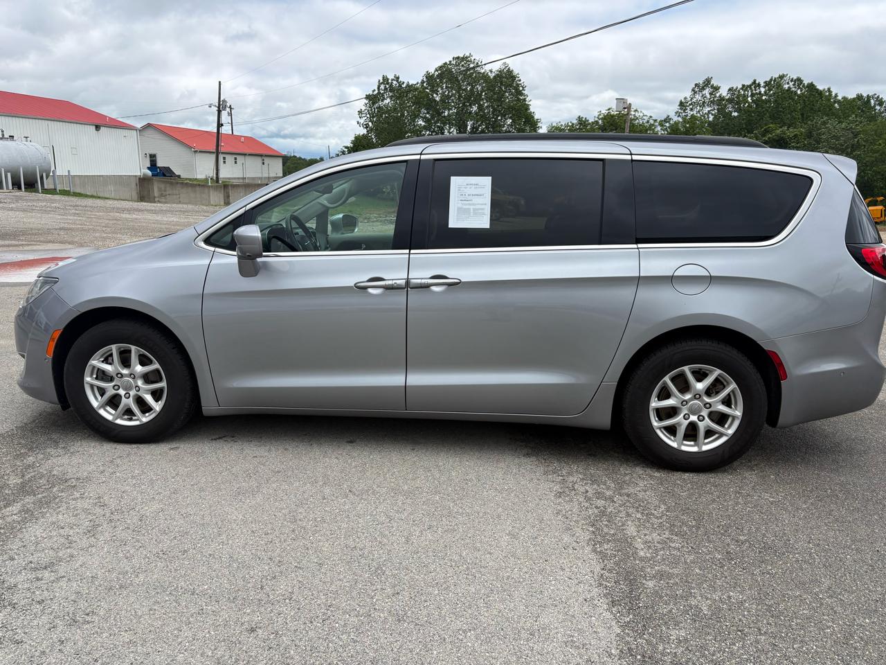 Chrysler Pacifica Touring FWD 2020