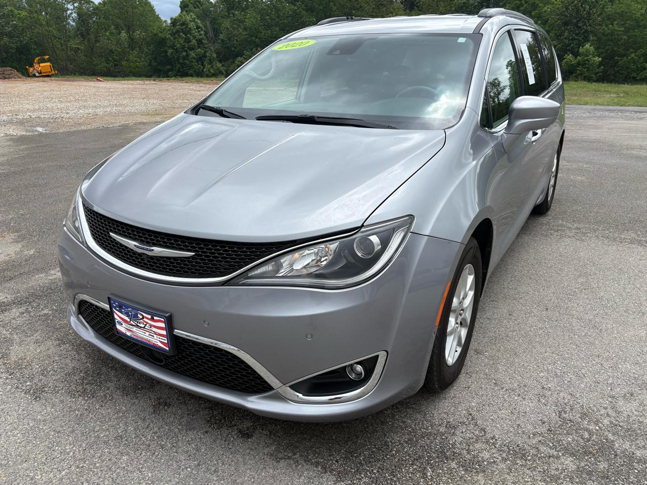 Chrysler Pacifica Touring FWD 2020
