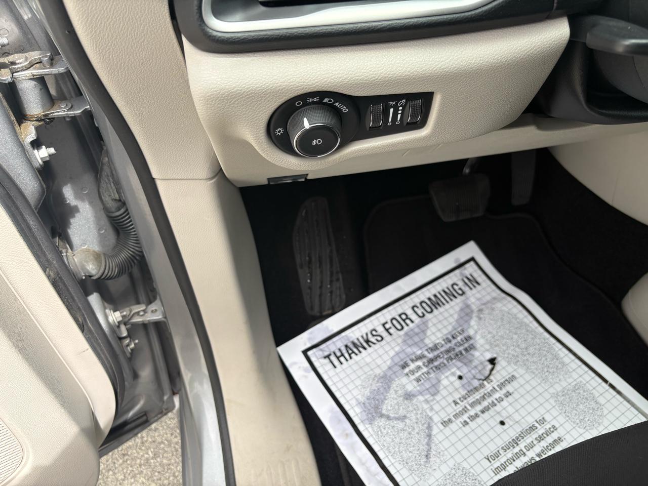 Chrysler Pacifica Touring FWD 2020