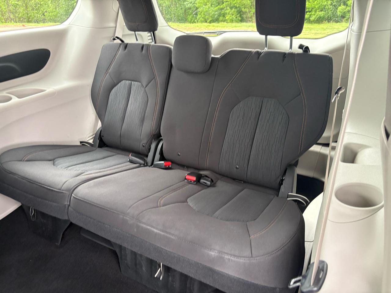 Chrysler Pacifica Touring FWD 2020