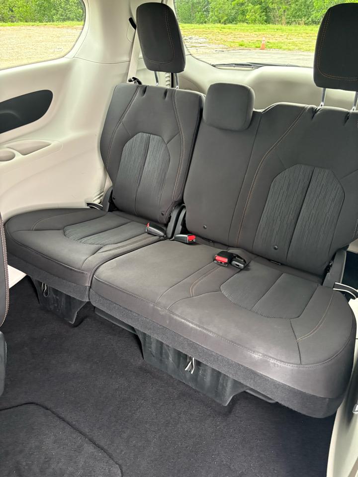 Chrysler Pacifica Touring FWD 2020