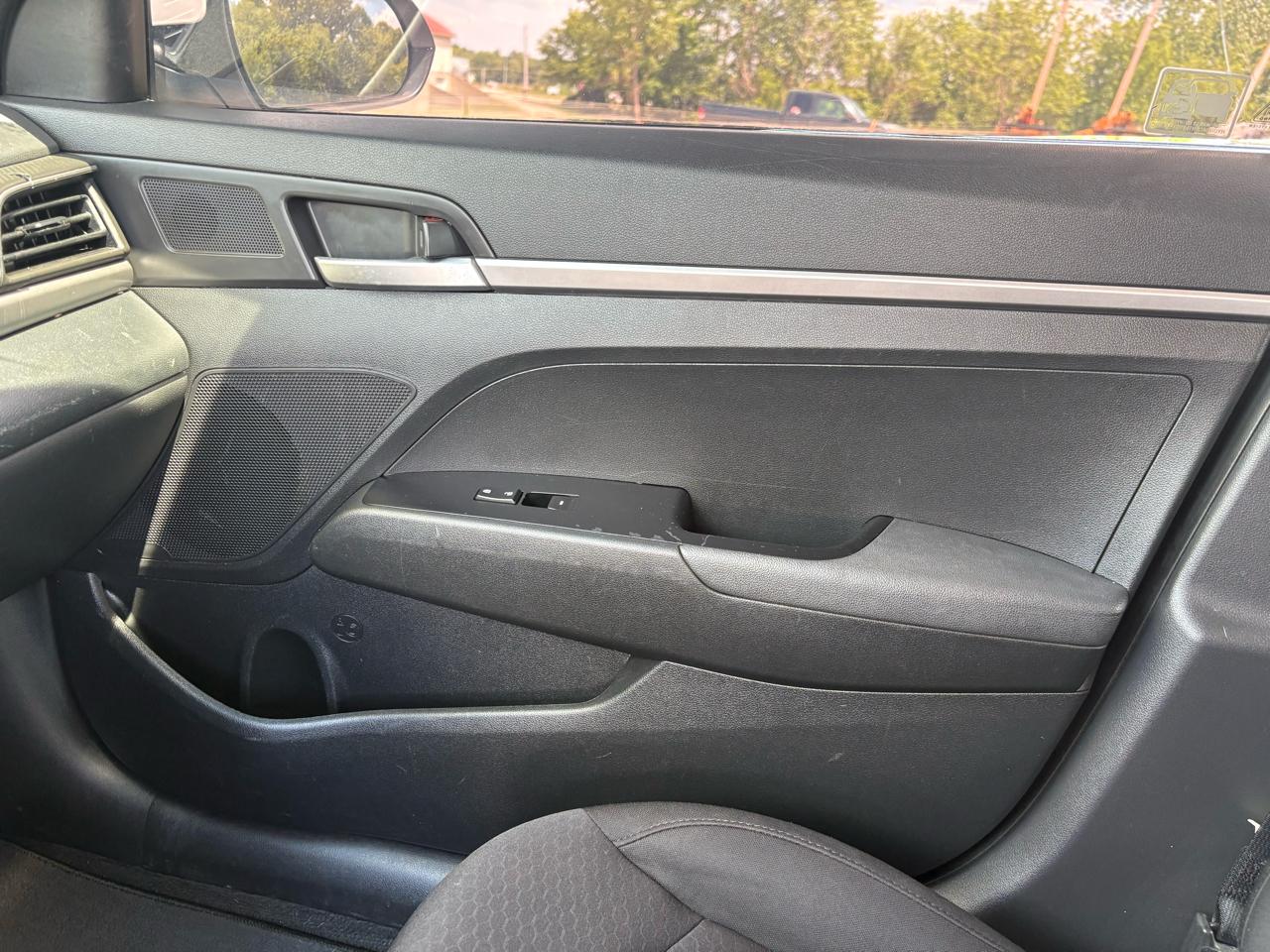 Hyundai Elantra SE Auto 2019