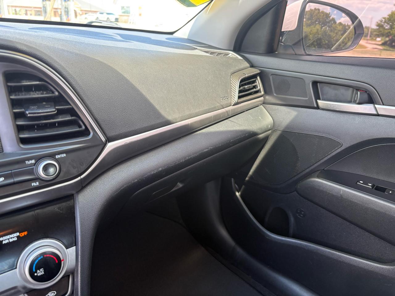 Hyundai Elantra SE Auto 2019