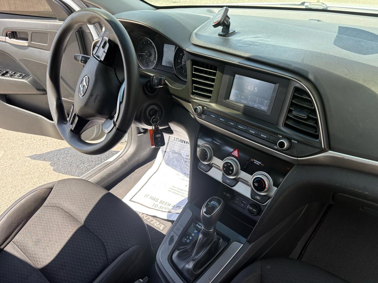Hyundai Elantra SE Auto 2019