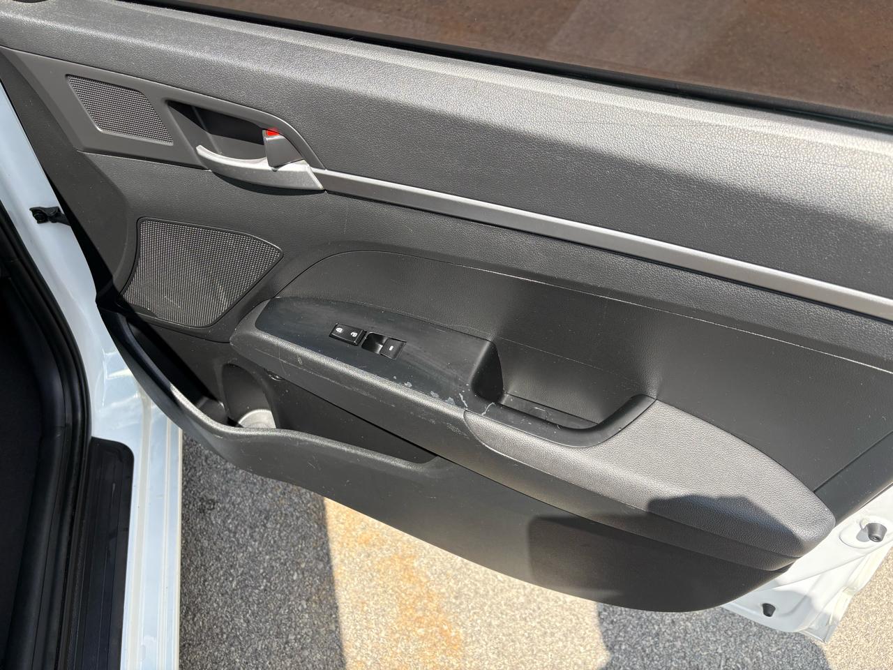 Hyundai Elantra SE Auto 2019