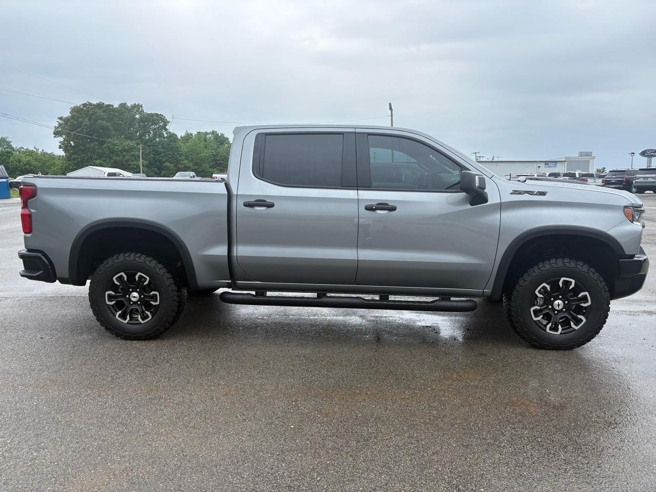 Chevrolet Silverado 1500 4WD Crew Cab 147" ZR2 2024