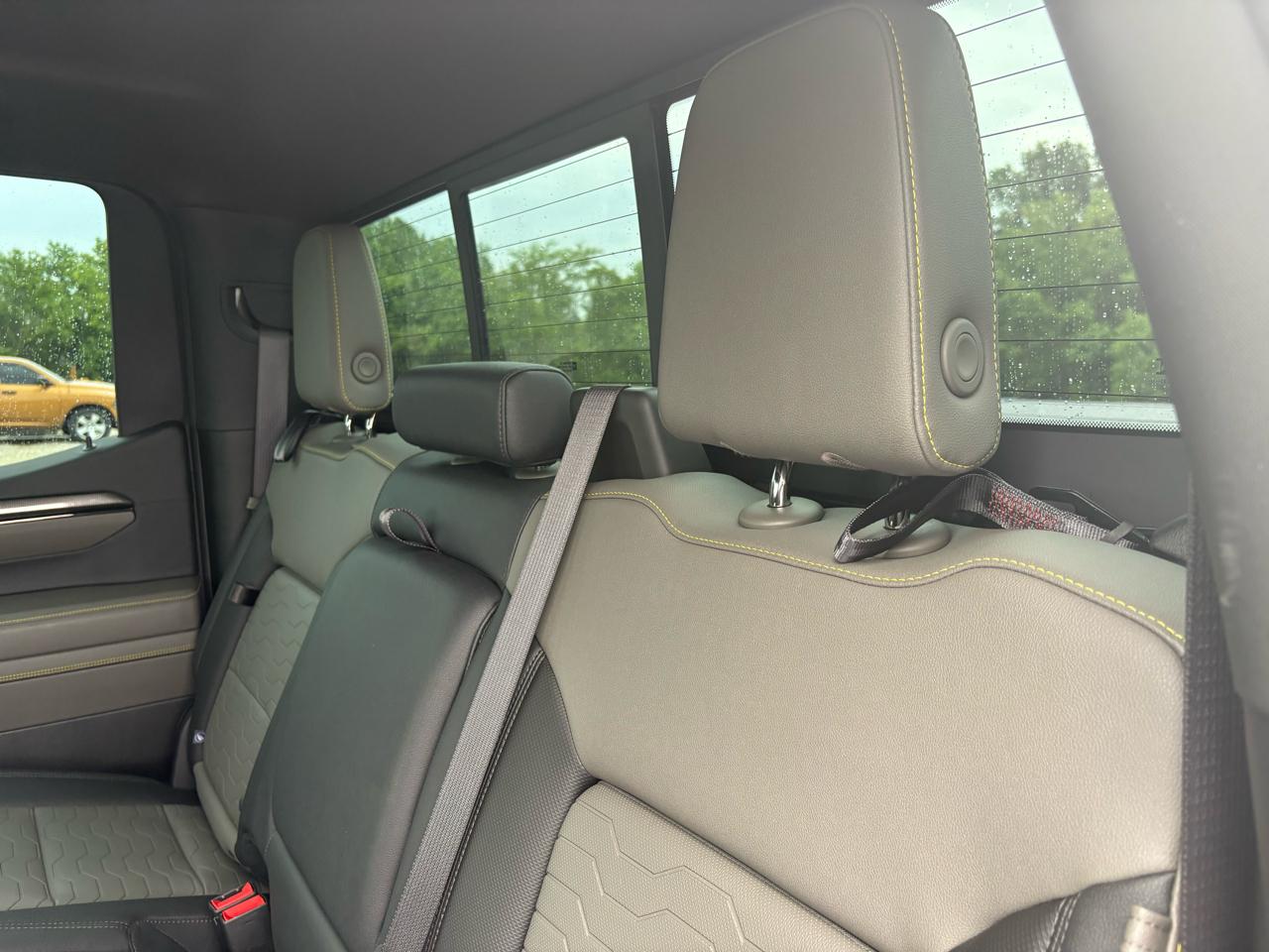 Chevrolet Silverado 1500 4WD Crew Cab 147" ZR2 2024