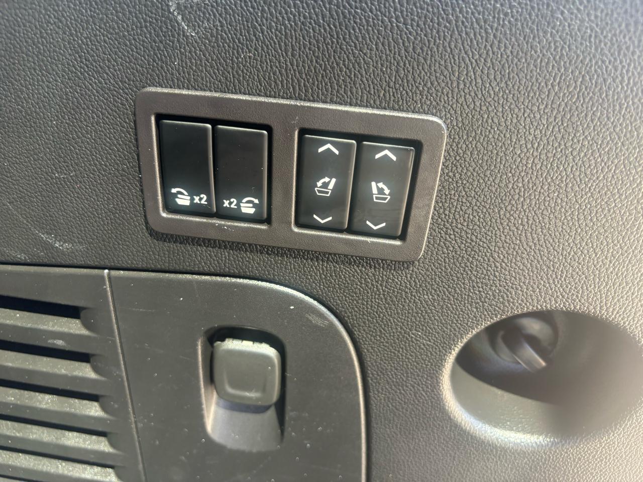 Chevrolet Tahoe 4WD 4dr LT 2018
