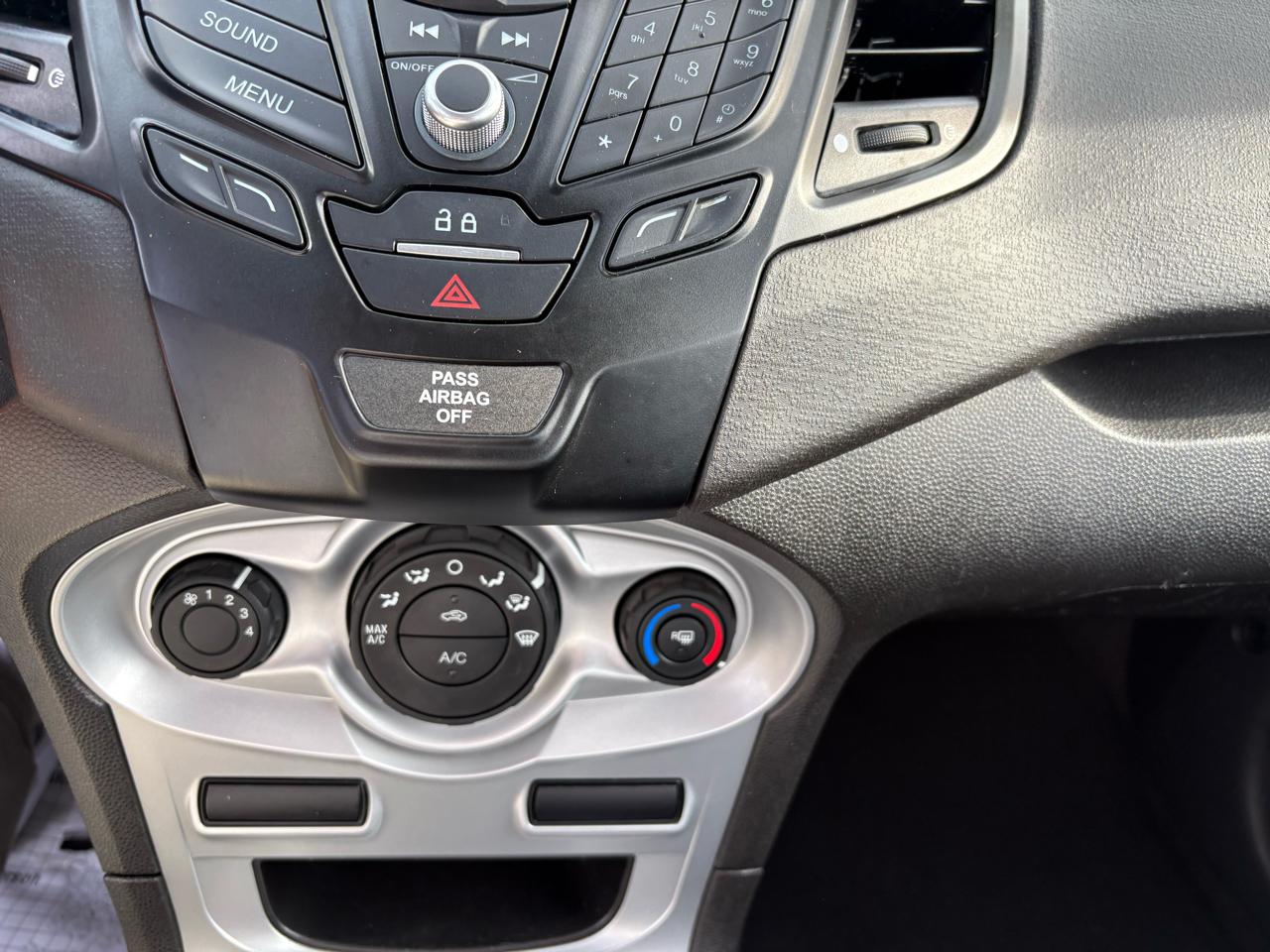 Ford Fiesta SE Sedan 2019