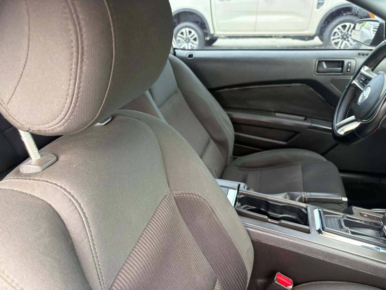 Ford Mustang 2dr Cpe V6 2014