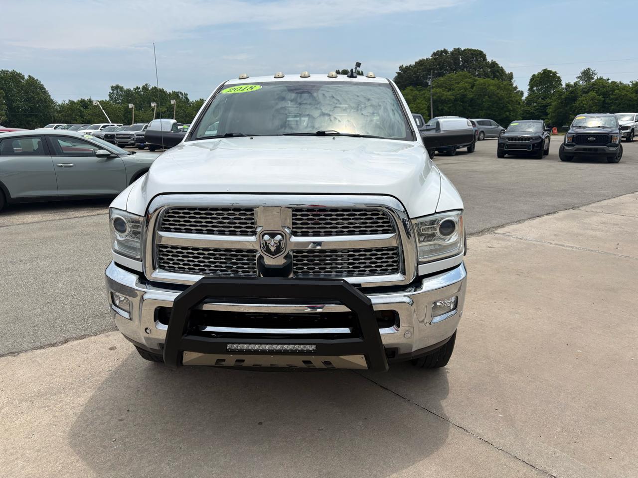 RAM 3500 Laramie 4x4 Crew Cab 8' Box 2018