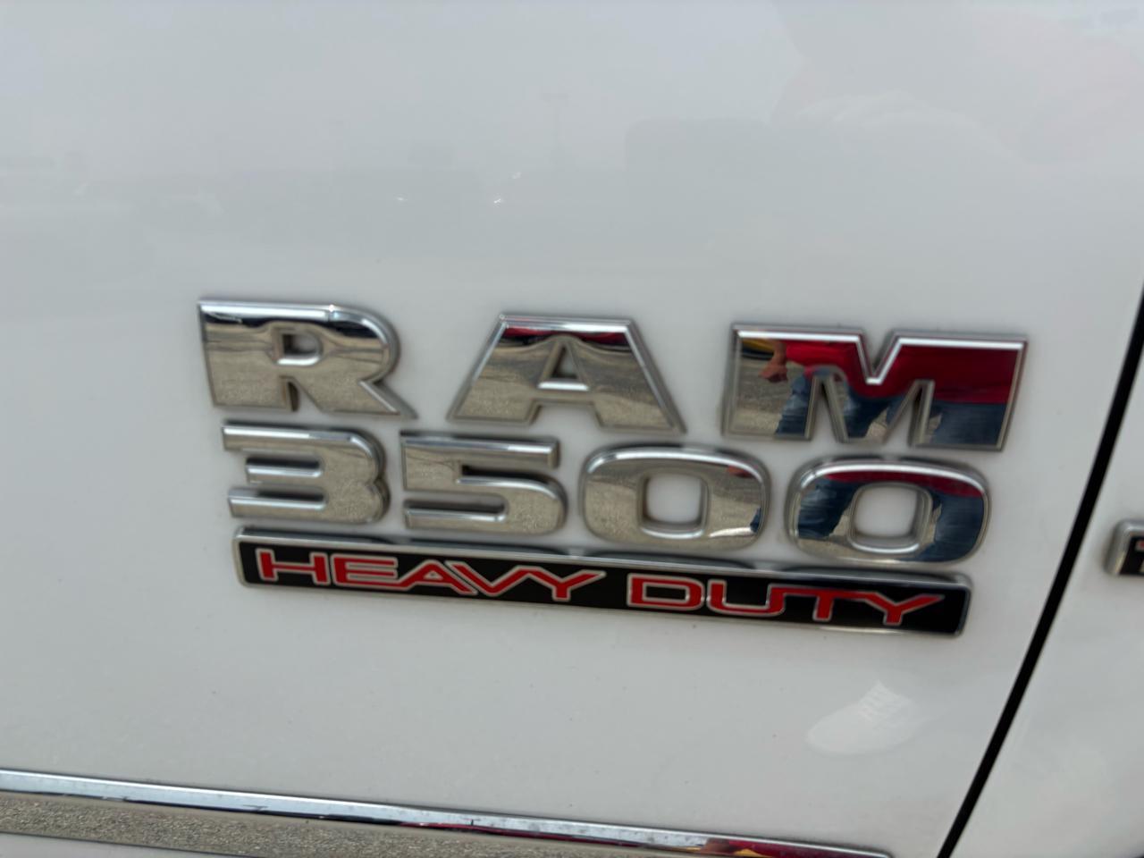 RAM 3500 Laramie 4x4 Crew Cab 8' Box 2018