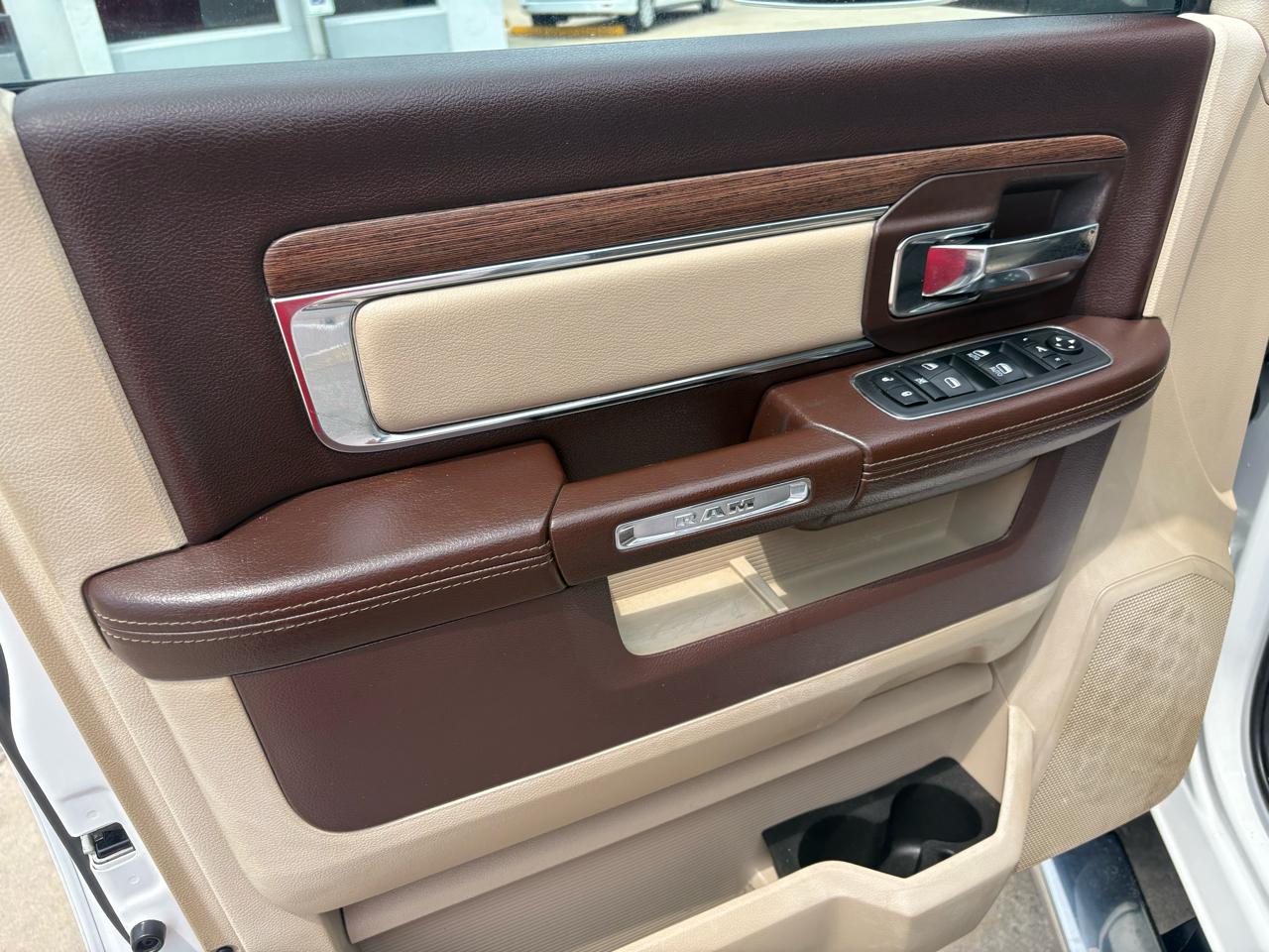 RAM 3500 Laramie 4x4 Crew Cab 8' Box 2018