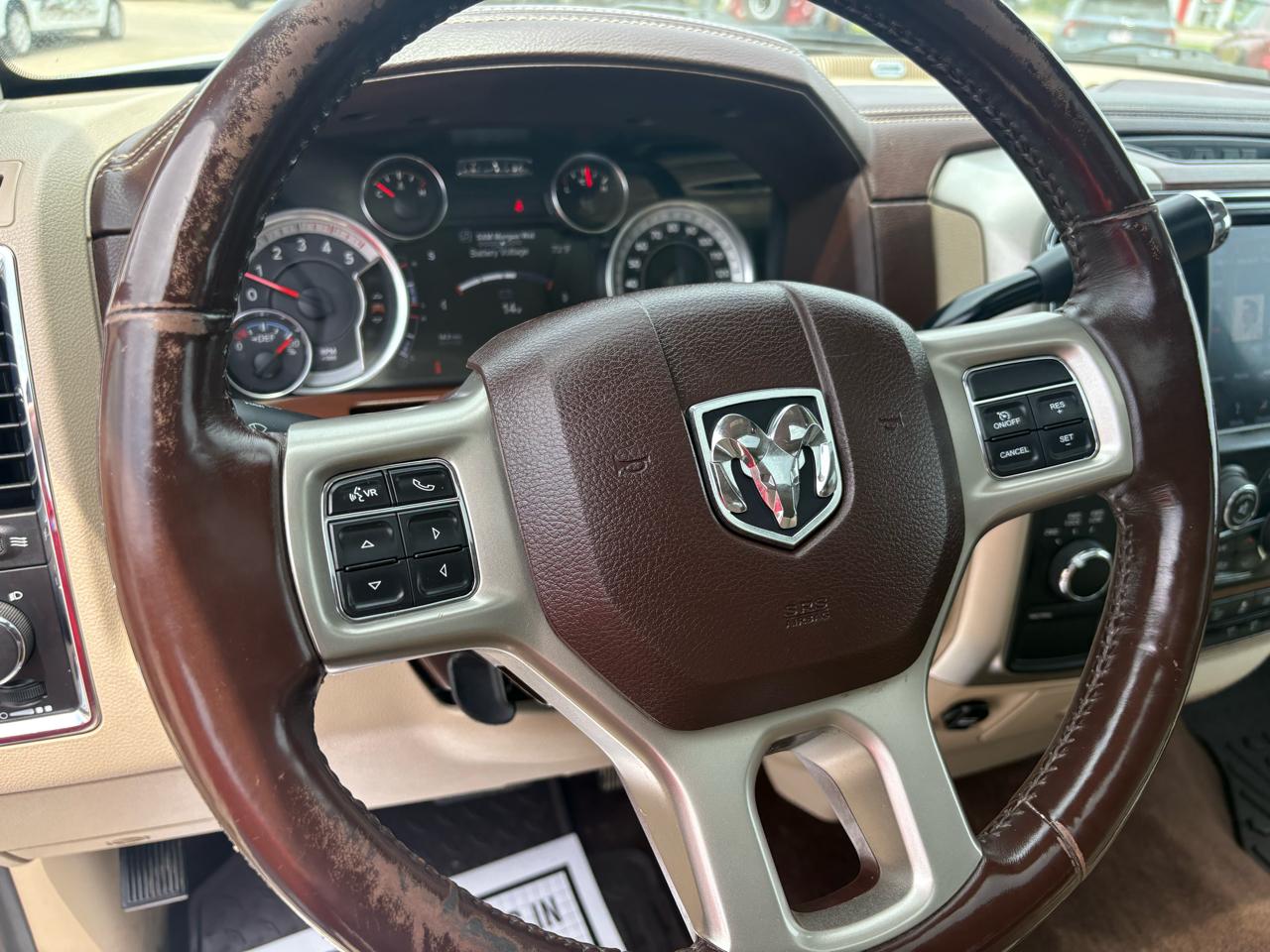 RAM 3500 Laramie 4x4 Crew Cab 8' Box 2018