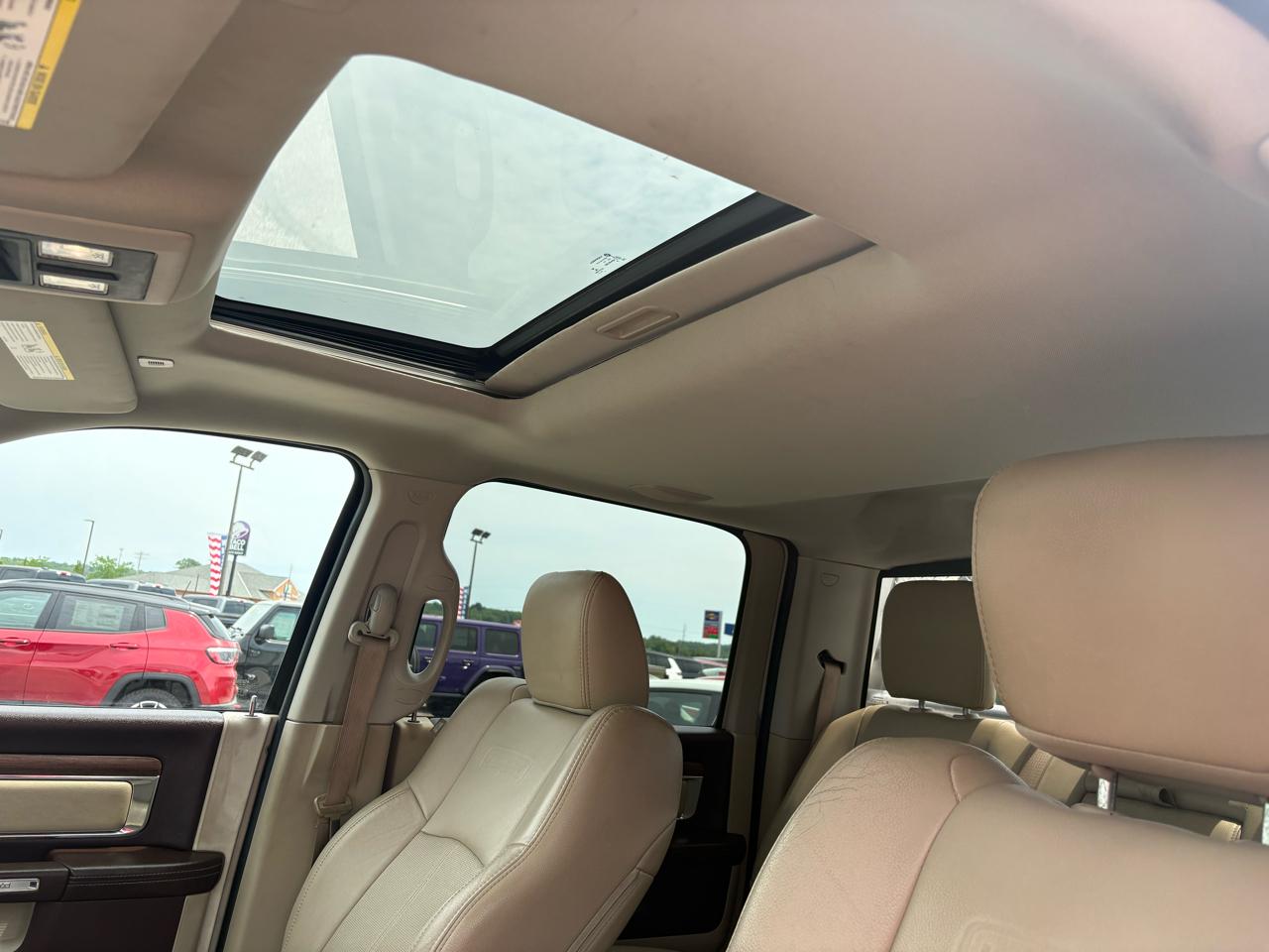 RAM 3500 Laramie 4x4 Crew Cab 8' Box 2018