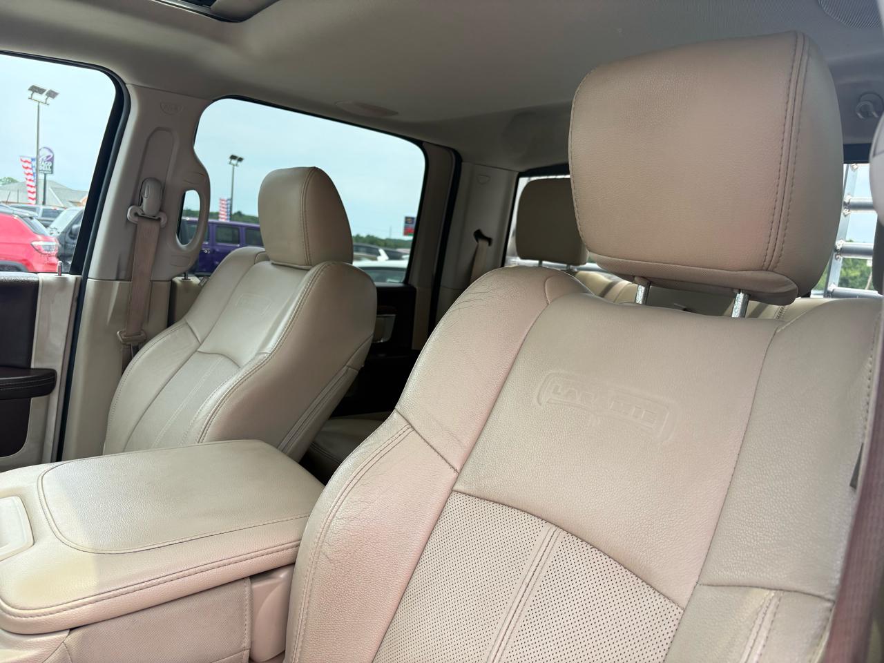 RAM 3500 Laramie 4x4 Crew Cab 8' Box 2018