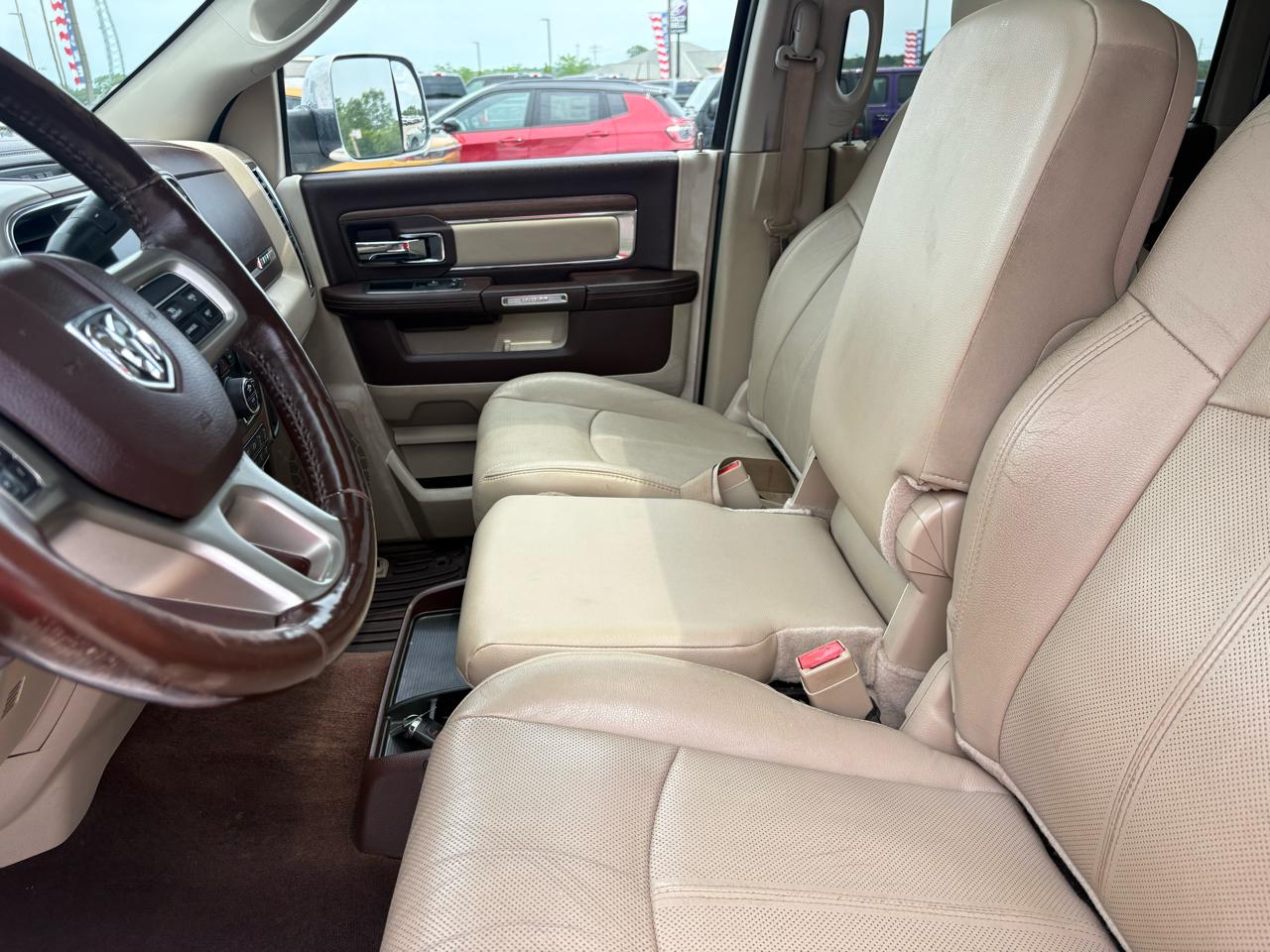 RAM 3500 Laramie 4x4 Crew Cab 8' Box 2018