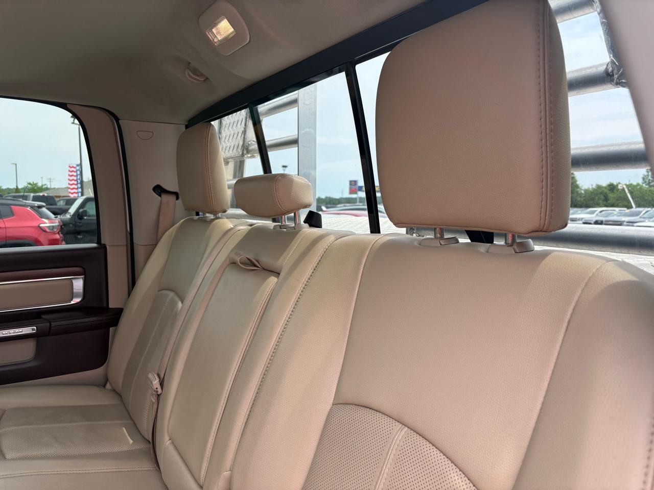 RAM 3500 Laramie 4x4 Crew Cab 8' Box 2018
