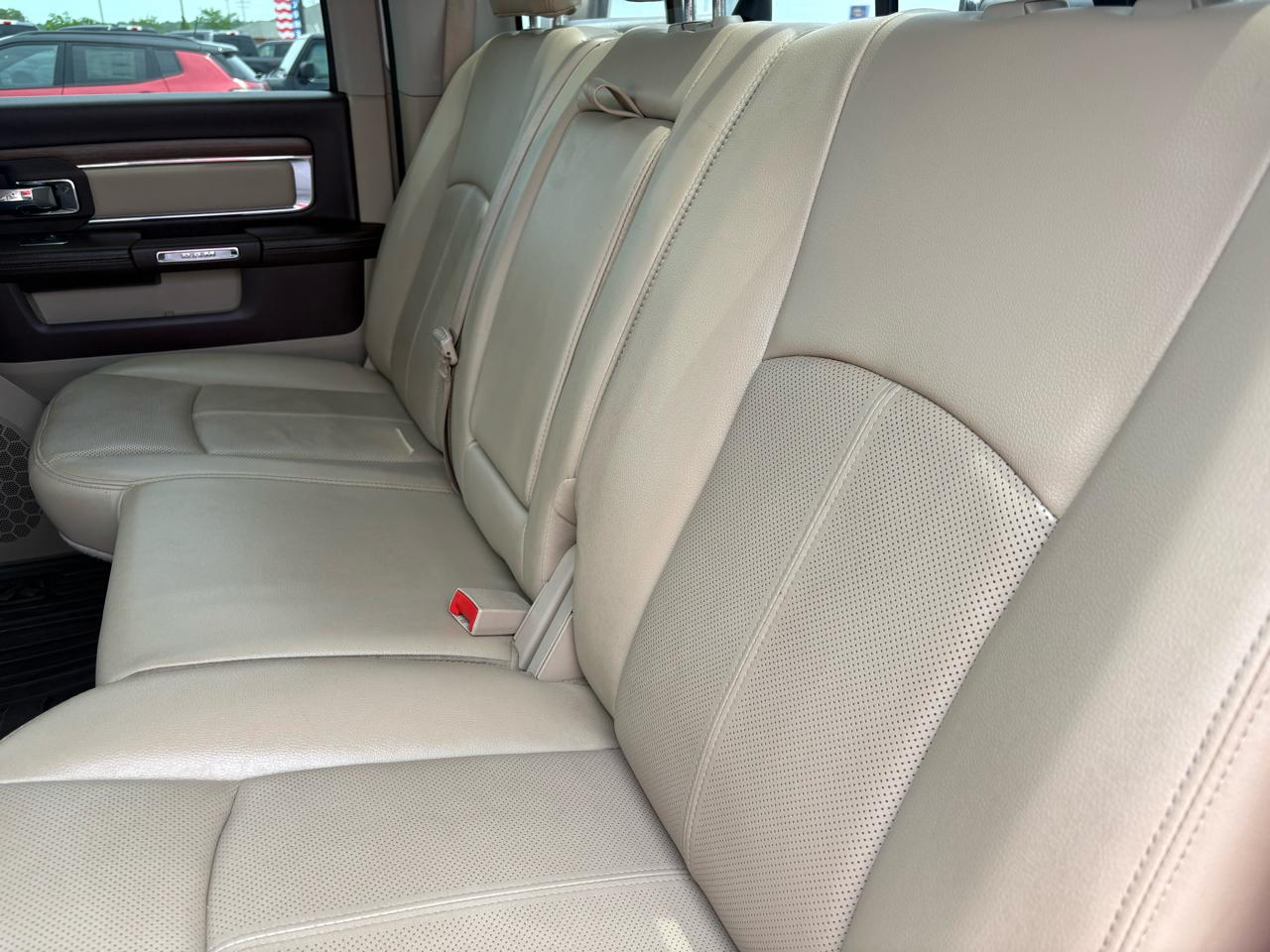 RAM 3500 Laramie 4x4 Crew Cab 8' Box 2018