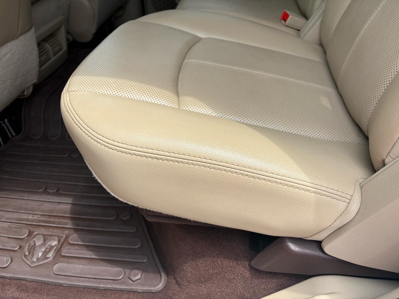 RAM 3500 Laramie 4x4 Crew Cab 8' Box 2018