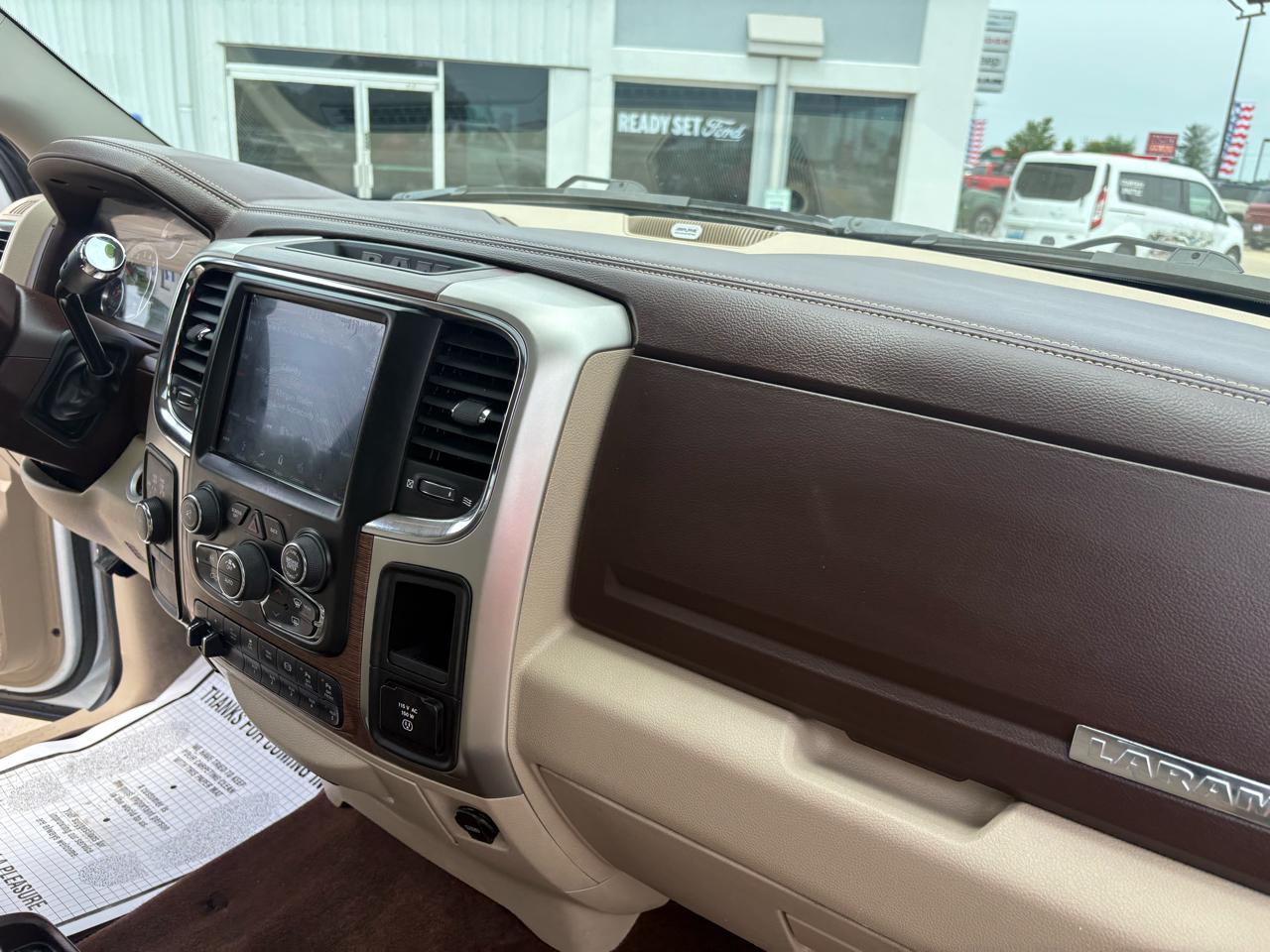 RAM 3500 Laramie 4x4 Crew Cab 8' Box 2018