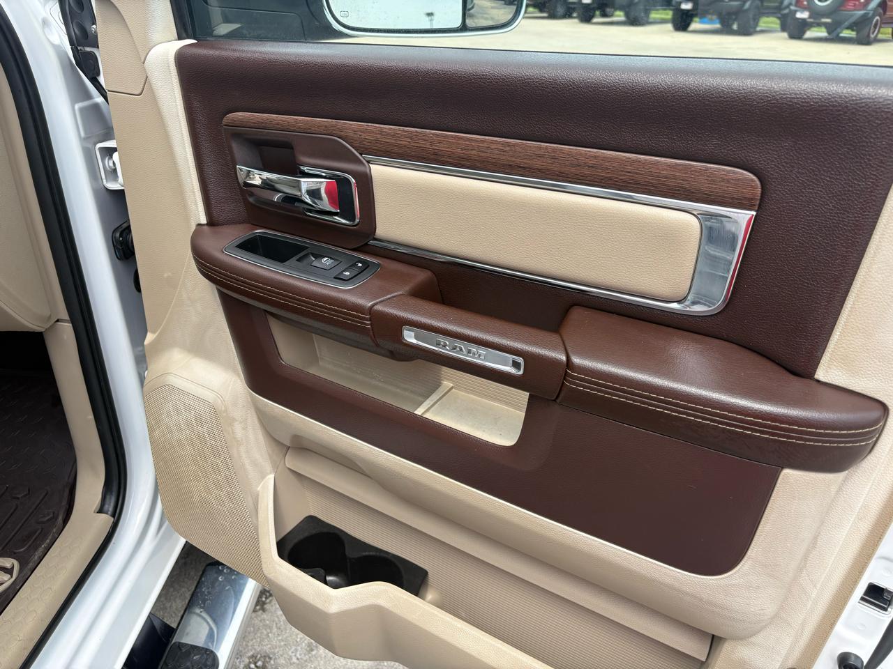 RAM 3500 Laramie 4x4 Crew Cab 8' Box 2018