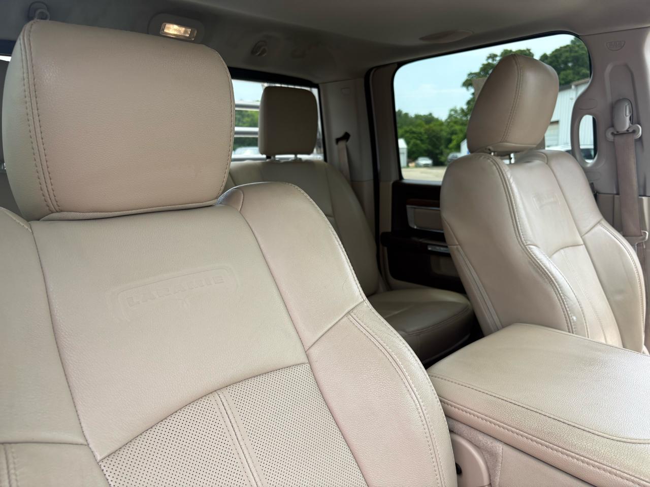 RAM 3500 Laramie 4x4 Crew Cab 8' Box 2018