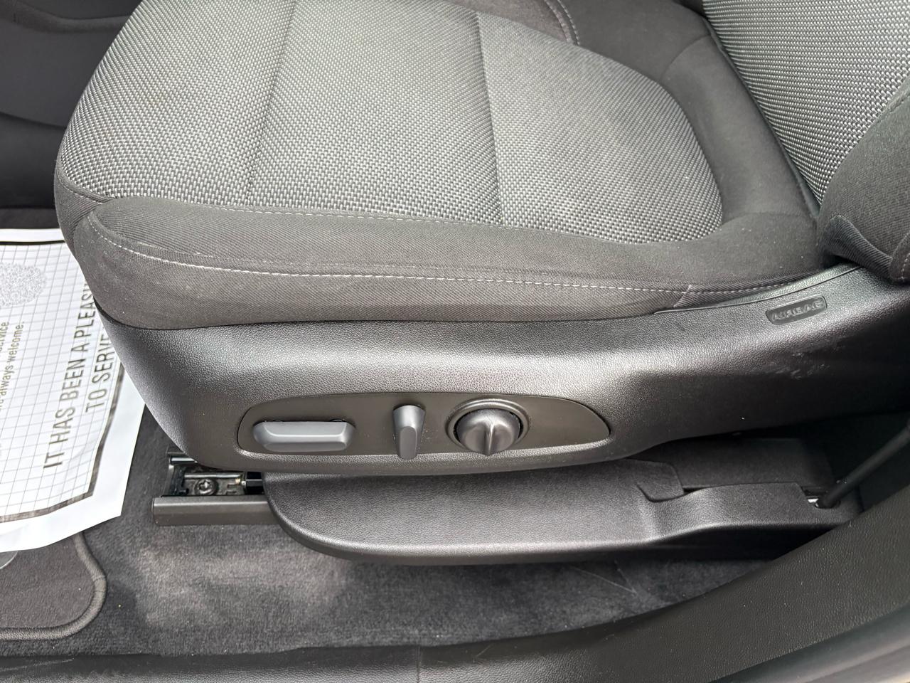 Chevrolet Traverse AWD 4dr LT Cloth w/1LT 2023