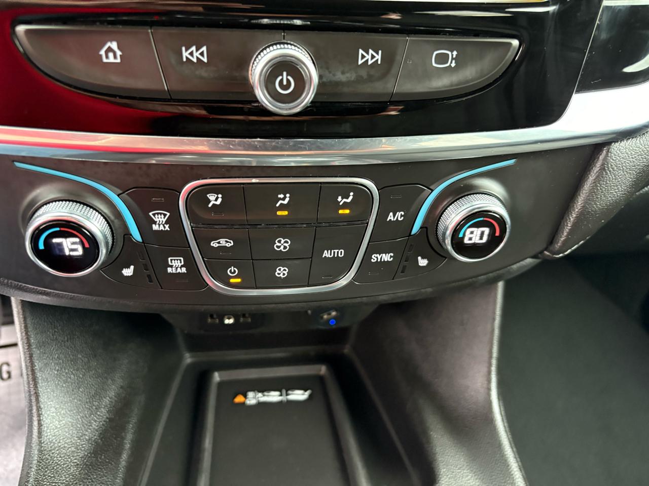 Chevrolet Traverse AWD 4dr LT Cloth w/1LT 2023