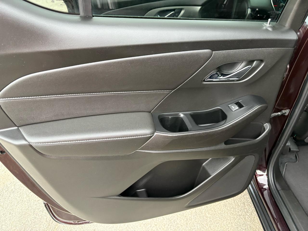 Chevrolet Traverse AWD 4dr LT Cloth w/1LT 2023