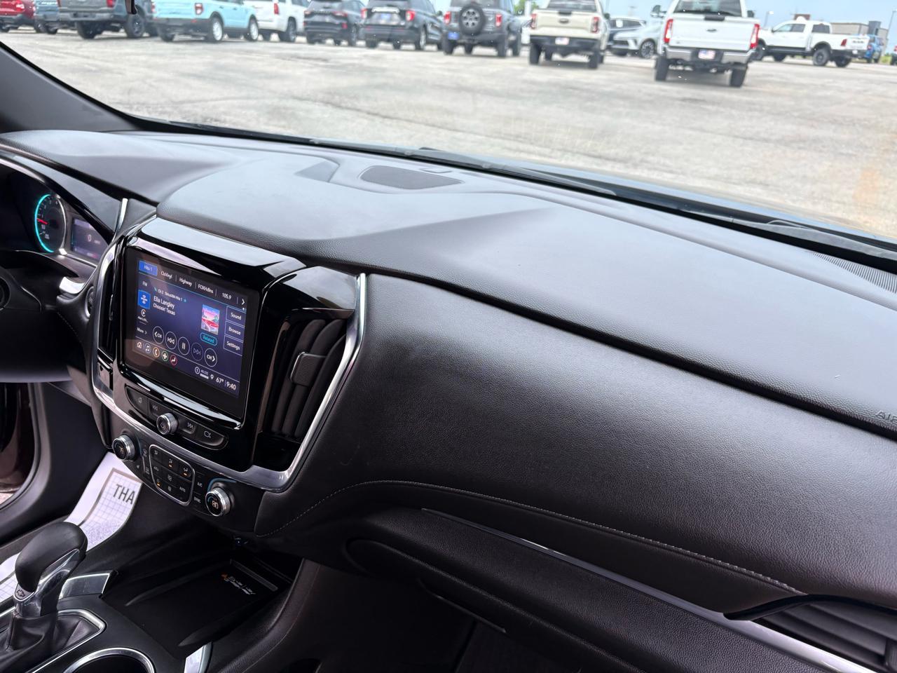 Chevrolet Traverse AWD 4dr LT Cloth w/1LT 2023