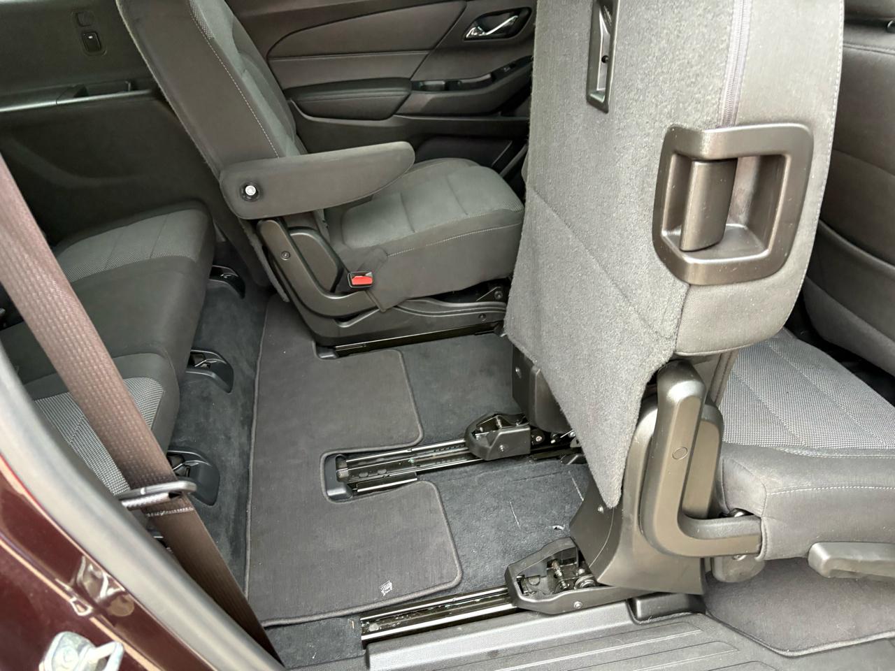 Chevrolet Traverse AWD 4dr LT Cloth w/1LT 2023
